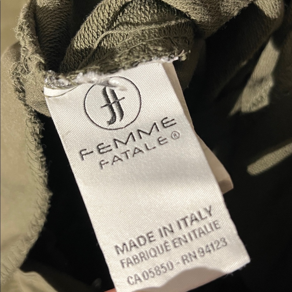 Femme Fatale Made in Italy set of 3 Pairs of Straight Leg pants sz Large Green - Picture 9 of 10